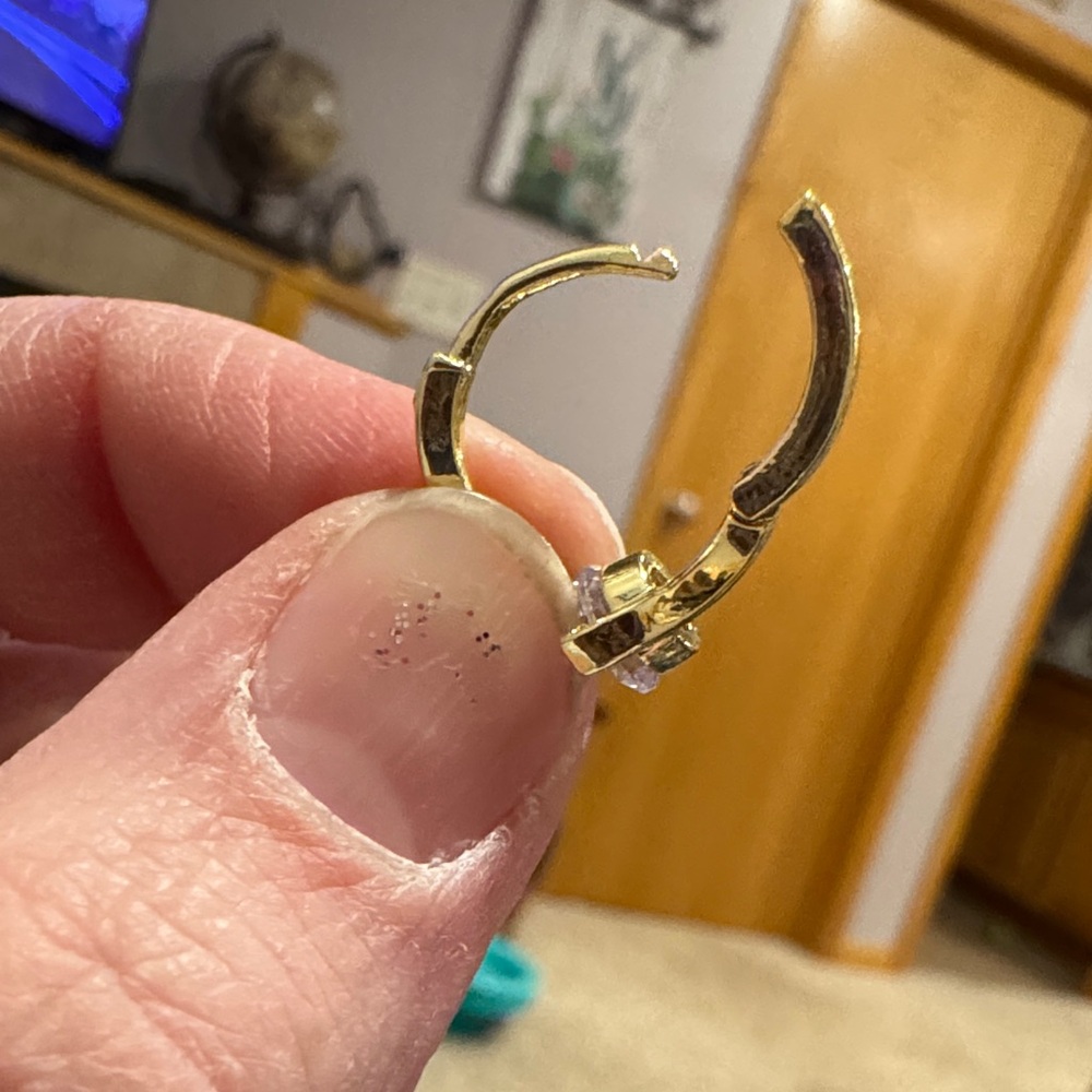 Gold Women's Earrings - Picture 5 of 6